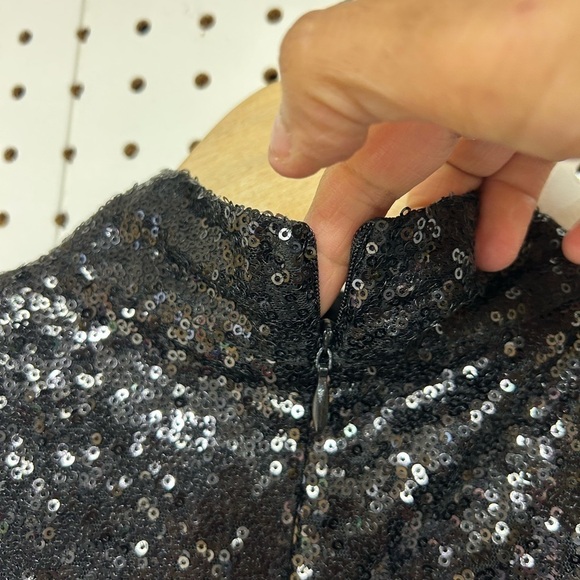 Misguided Black Sequin Dress - Picture 6 of 9